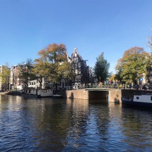 Vista da casa da Anne Frank, em Amsterdam