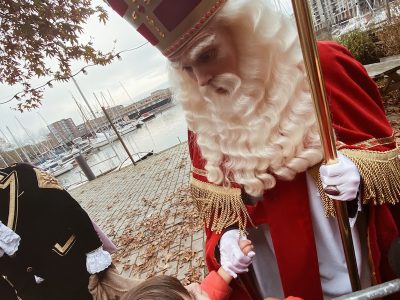 Quem é Sinterklaas, o bom velhinho holandês